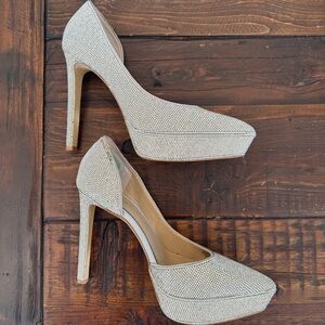 Gianni Bini rhinestone platform pumps, size 9